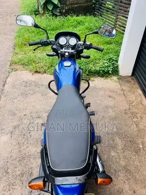 Bajaj Platina 2017