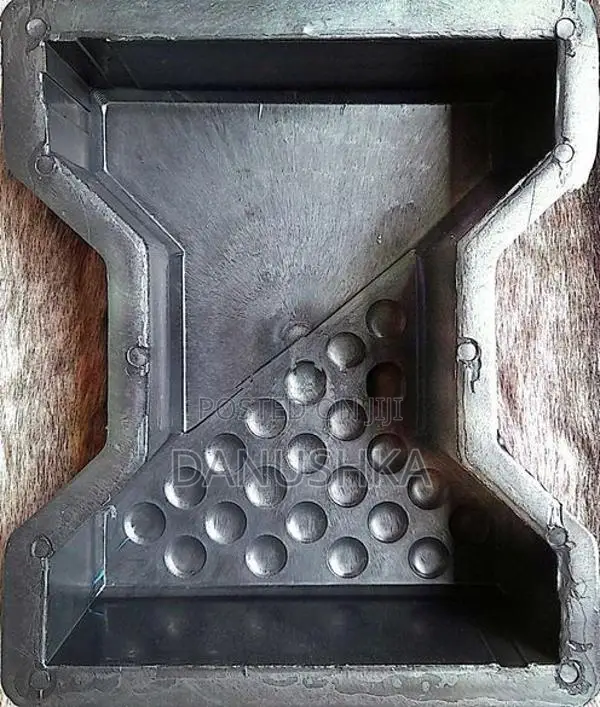 Interlocking Molds