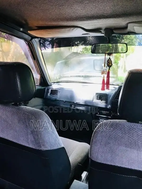 Nissan Sunny Super Saloon 1989