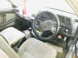 Nissan Sunny Super Saloon 1989