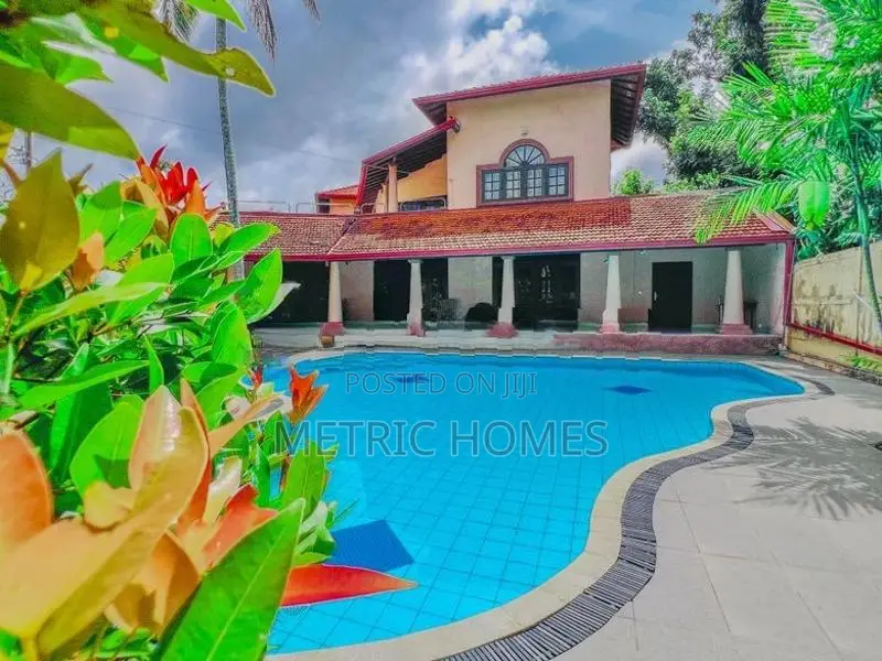nearby airport 57 land with luxury house sale in negombo