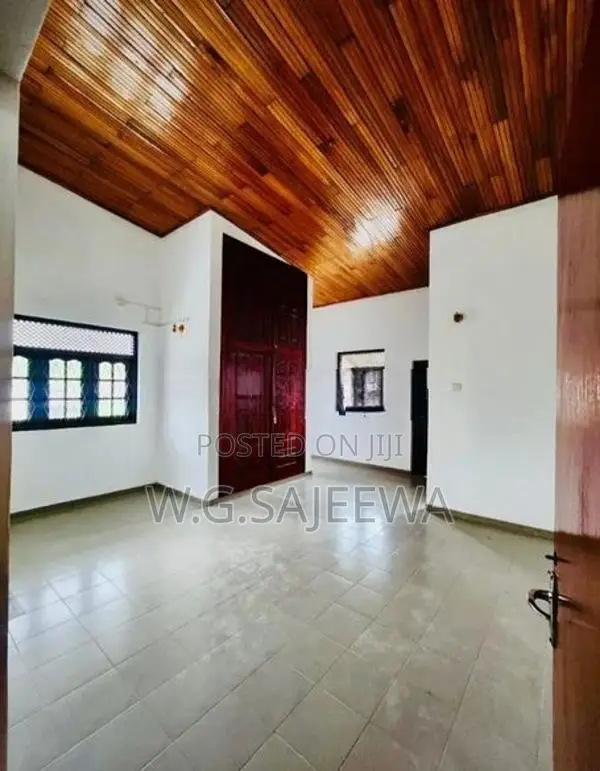7 Rooms House Rent in Ja Ela
