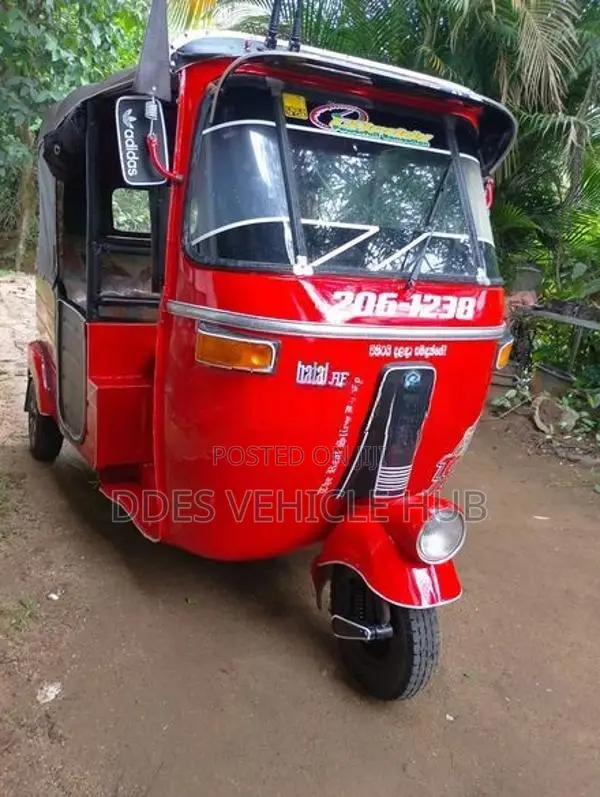 Bajaj RE 1999