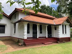 Classic colonial style house for sale