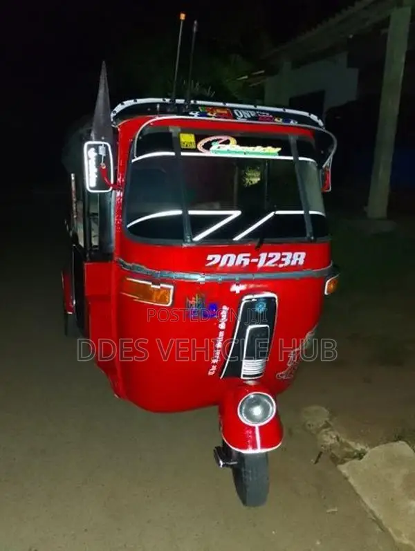 Bajaj RE 1999