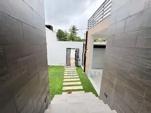 Luxury New House Sale in Battaramulla