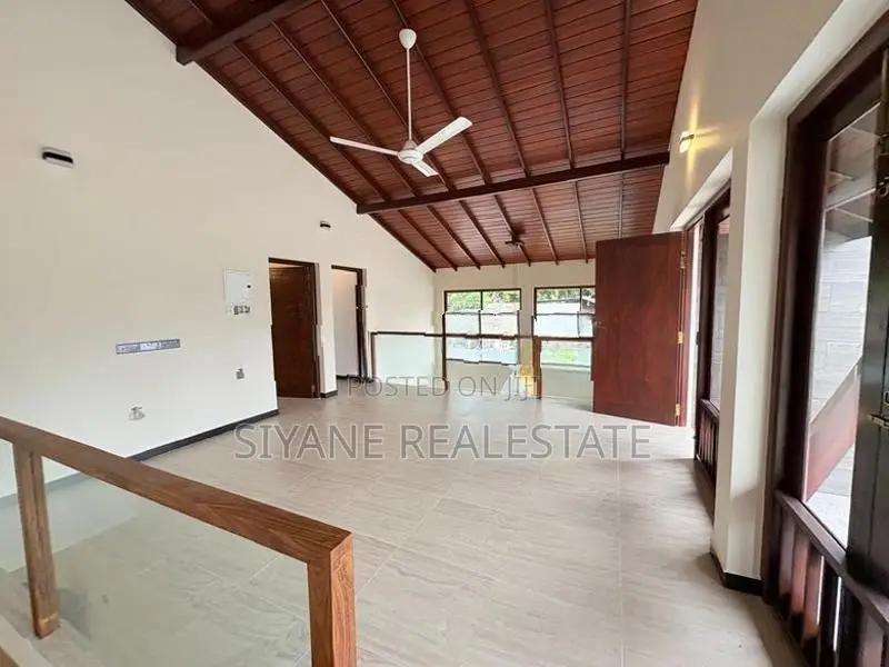 Luxury New House Sale in Battaramulla