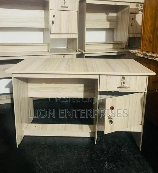 4×2 Melamine Office Tables