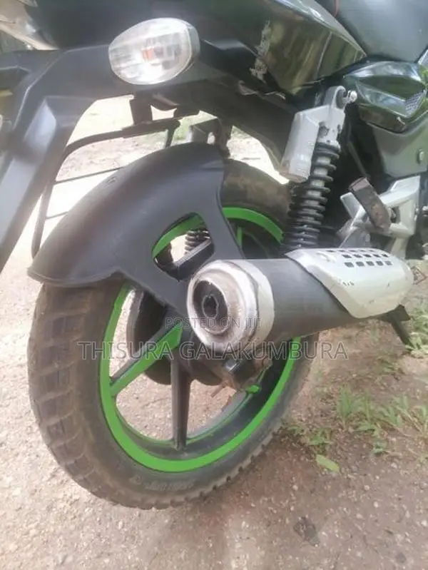 Bajaj Pulsar 180 2007