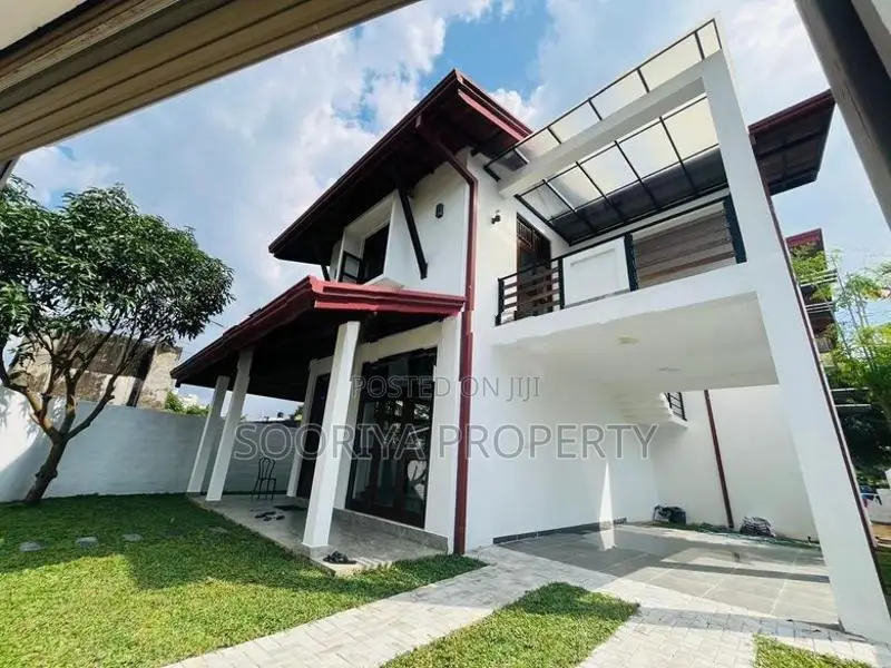 Super Luxury Two Storey House for Sale in Boralesgamuwa