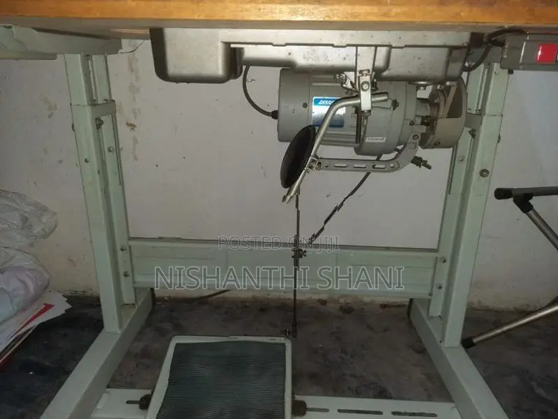 JUKI 5550 Industrial Sewing Machine