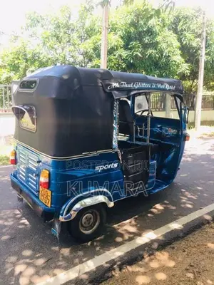 Bajaj RE 1985