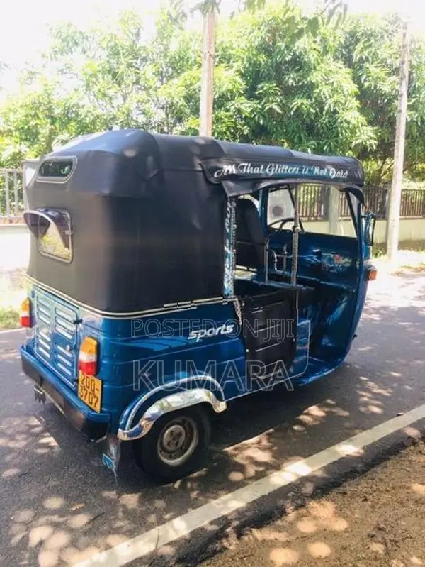 Bajaj RE 1985