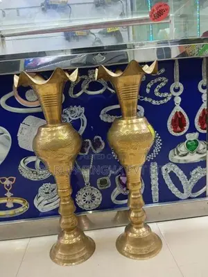 Brass Two Flower Vass