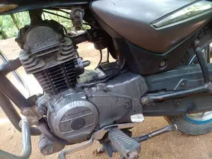 Bajaj Platina 100 2011