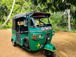 Bajaj RE 2010
