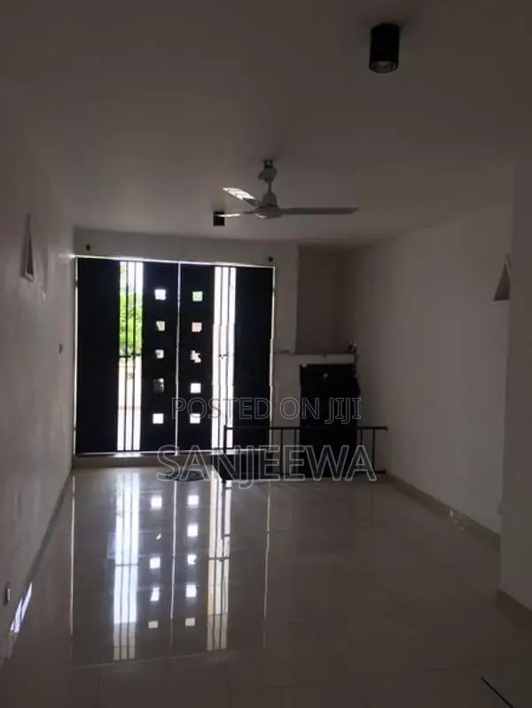 Dehiwala, Bellanwila 3 Bed Room House for Rent