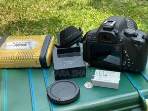 Canon EOS Kiss X7i (700D) Full Set