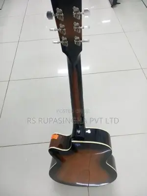 Box Guitar