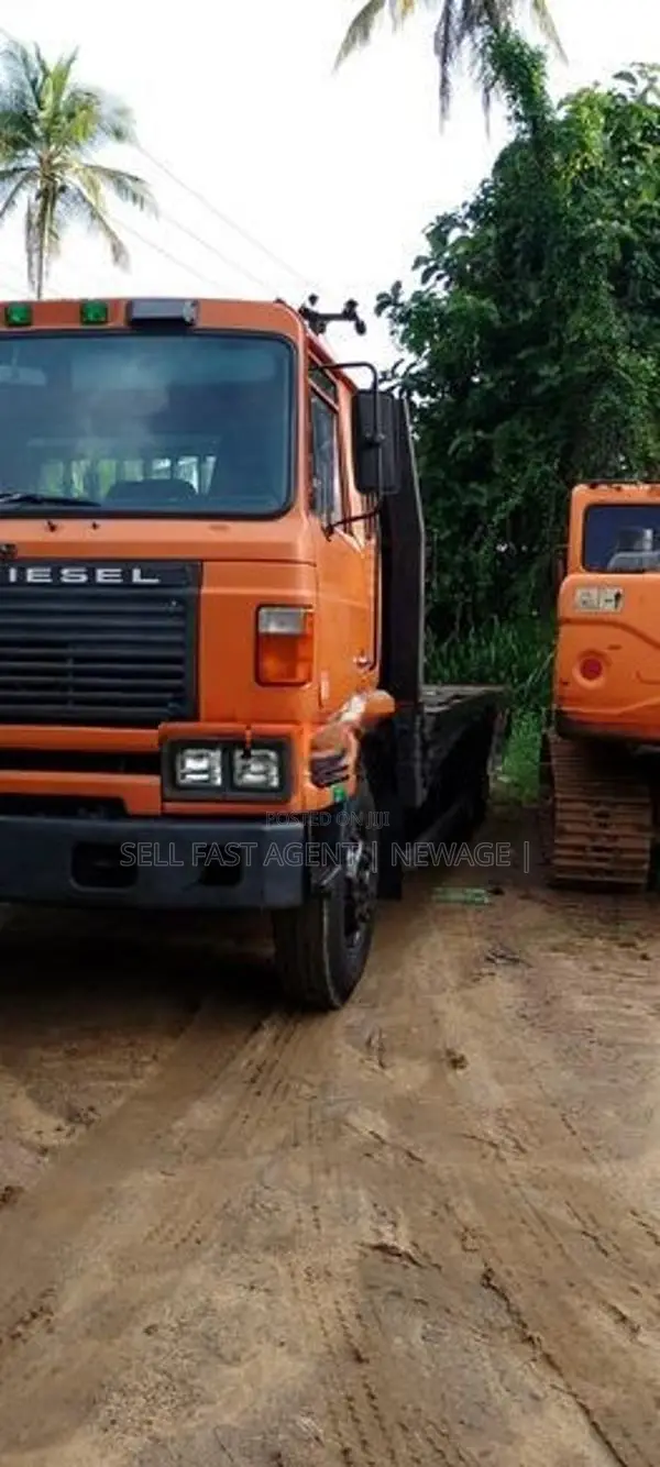 Nissan CWD53P 10Wheeler Lorry