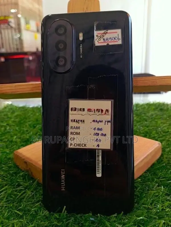 Huawei Nova Y70 4GB/128GB (Used)