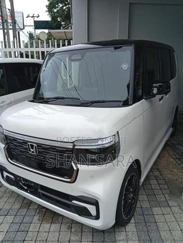Honda N-Box custom 2025