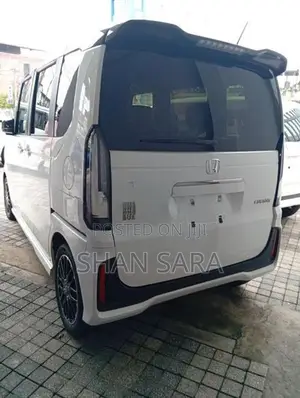 Honda N-Box custom 2025