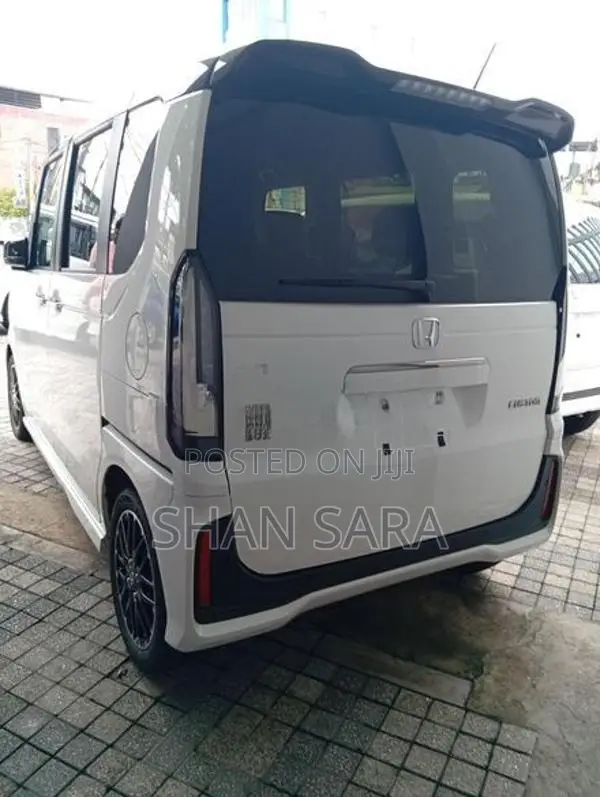 Honda N-Box custom 2025