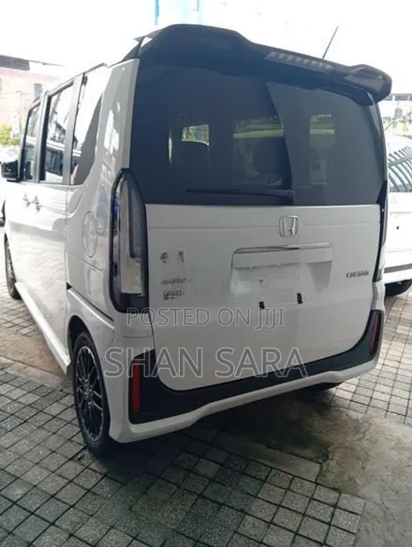 Honda N-Box custom 2025
