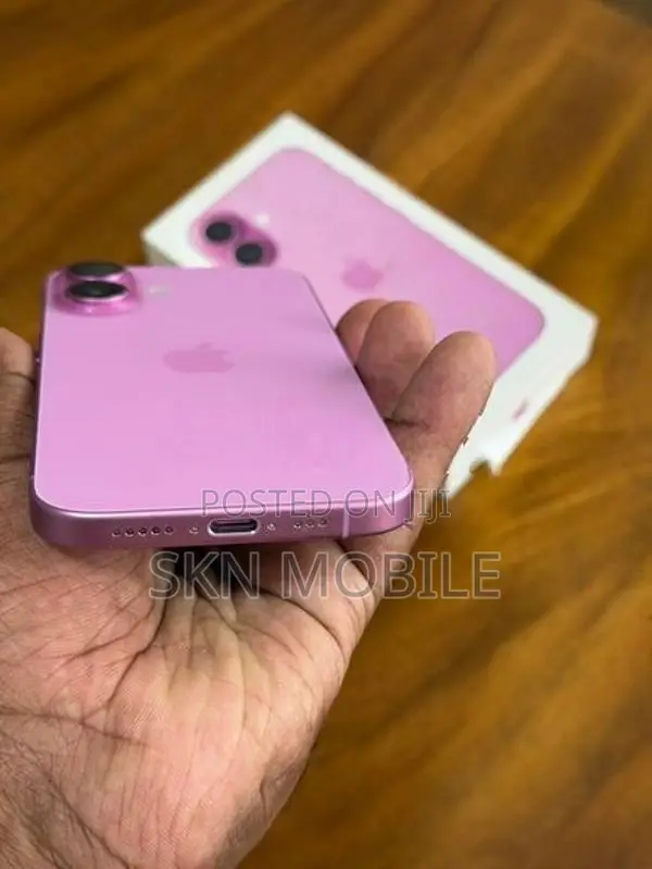 Apple iPhone 16 256GB (Used)