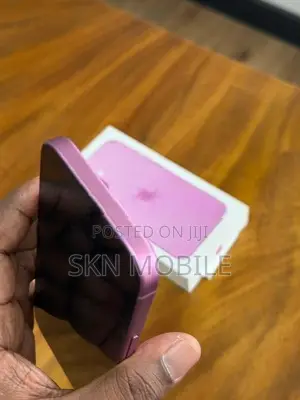 Apple iPhone 16 256GB (Used)