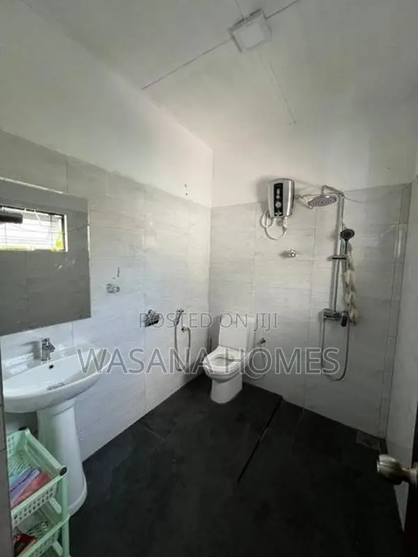 15 Perch Two Story House For sale Maharagama