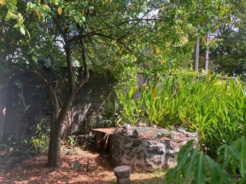 Land With House For Sale in Thalawathugoda