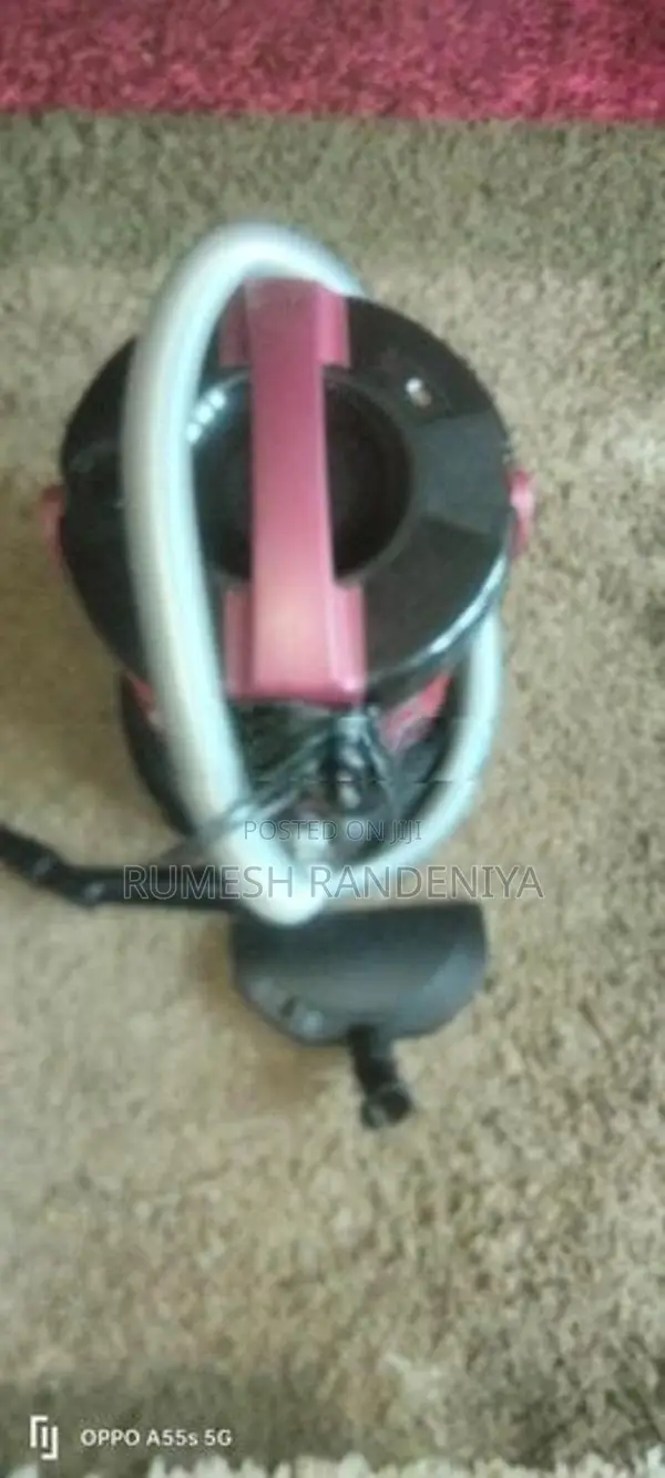 Vacuum Cleaner