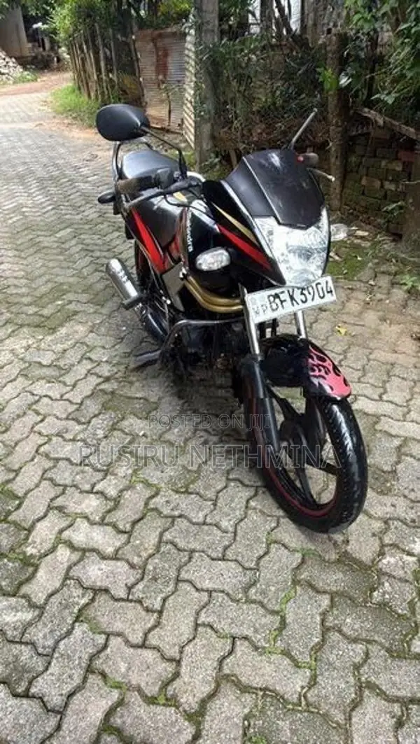 Mahindra Centuro 2018