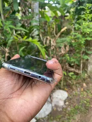 Samsung Galaxy S10 5G (Used)