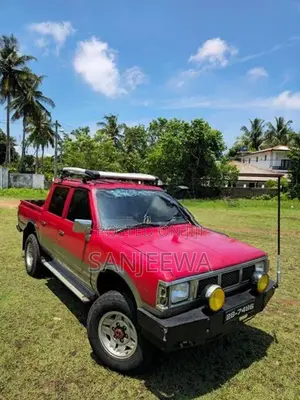Nissan Dutsun 1983