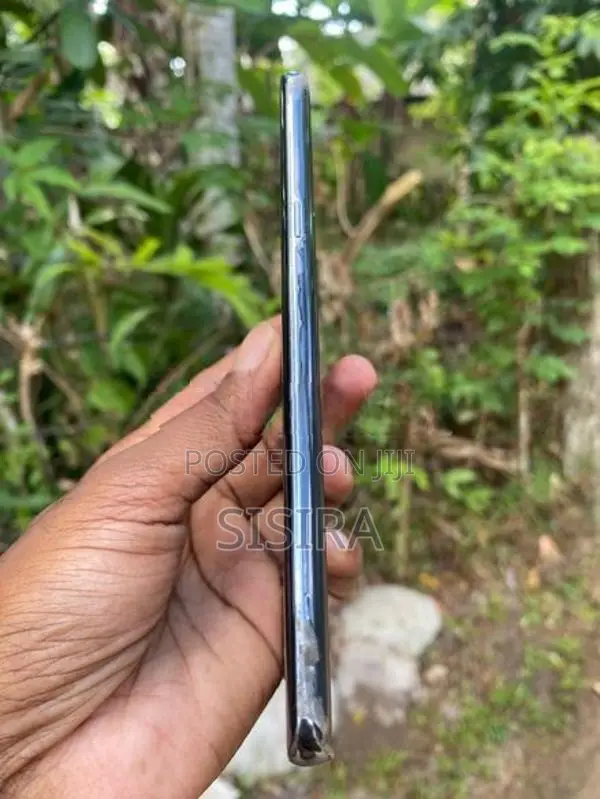 Samsung Galaxy S10 5G (Used)