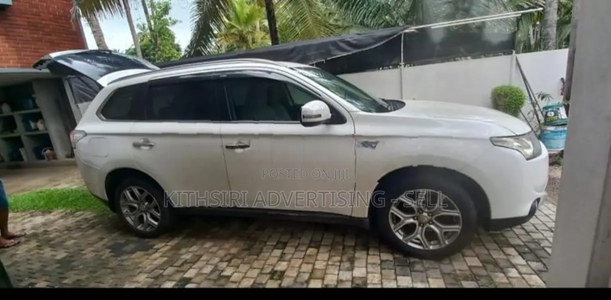 Mitsubishi Outlander 2015