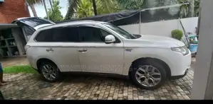Mitsubishi Outlander 2015