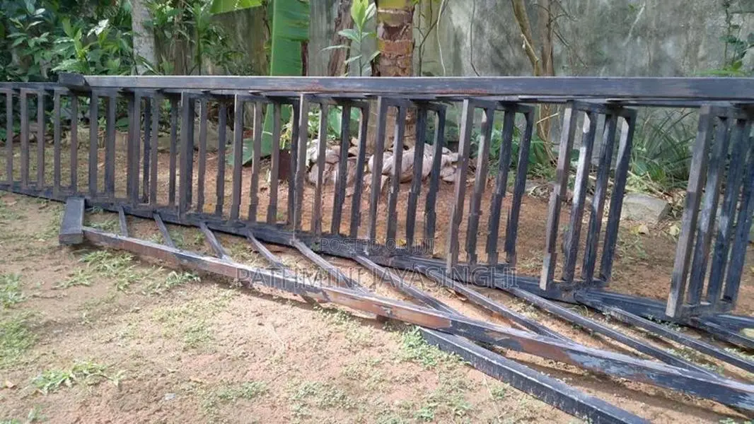 අත් වැල් වැට
