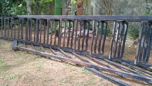 අත් වැල් වැට