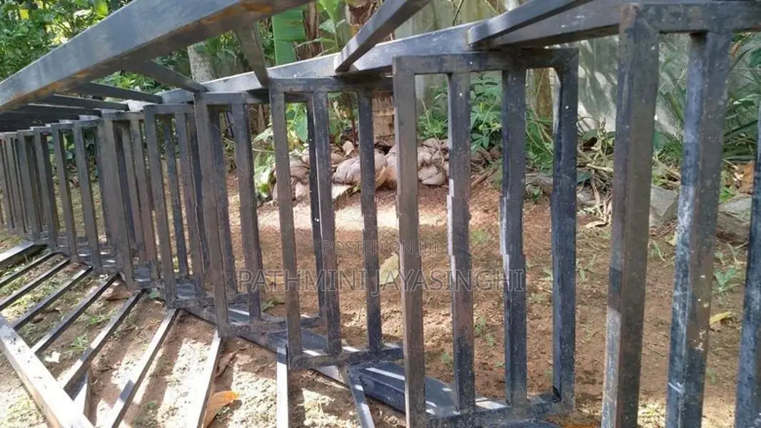 අත් වැල් වැට