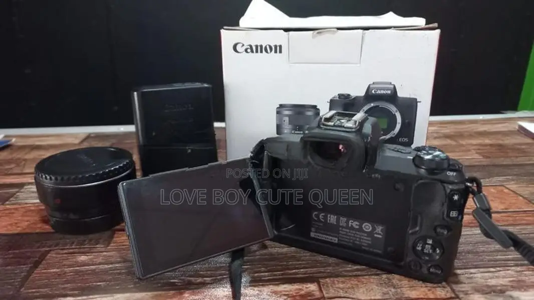 Canon M50 Mirrorless Camera