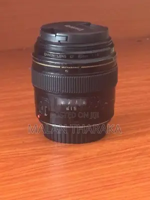 Canon 85mm 1.8F Lens