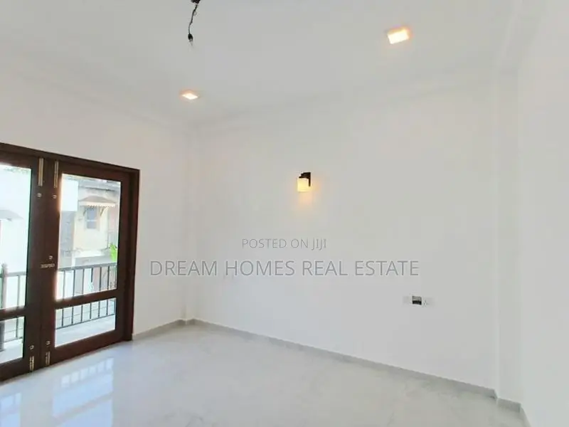 Modern Family Home for Sale in Piliyandala – Prime Location