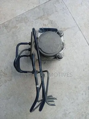 Toyota kDH ABS pump