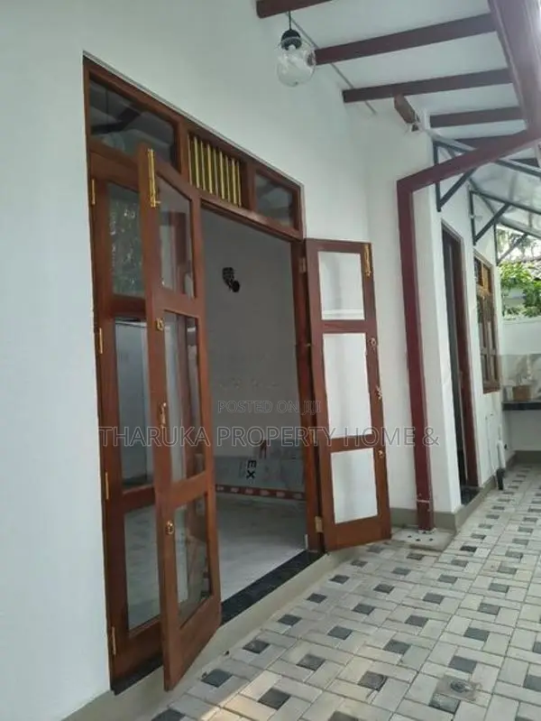 Brand New House for Sale Kesbewa