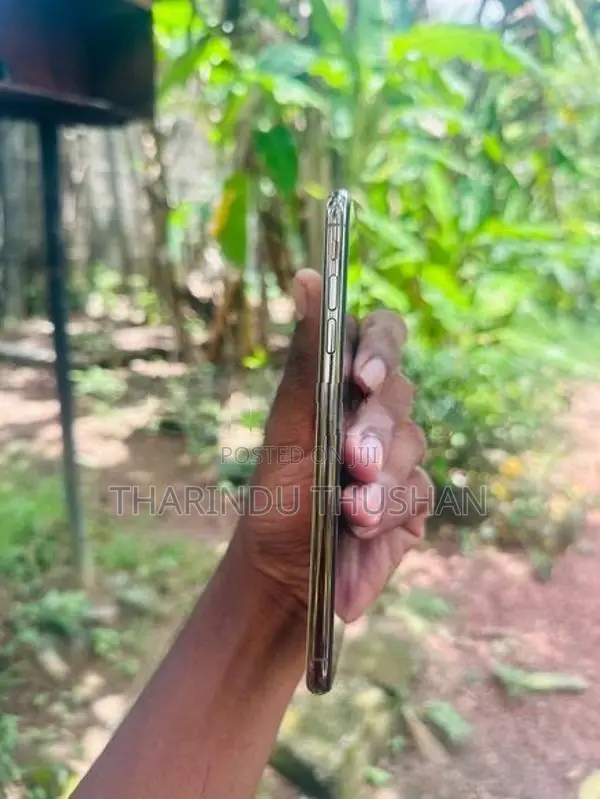 Apple iPhone XS Max (Used)
