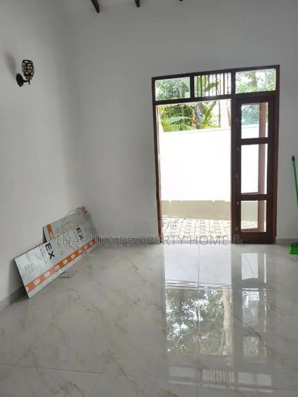 Brand New House for Sale Kesbewa